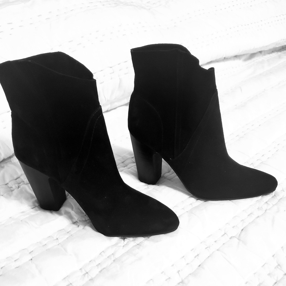 Vince Camuto Ankle Boots Brand New